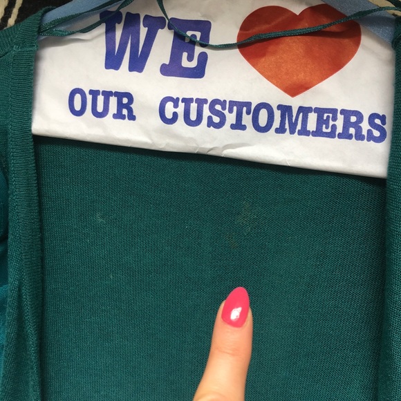 Emerald cardigan w/ fabric roses on shoulder - Picture 5 of 8